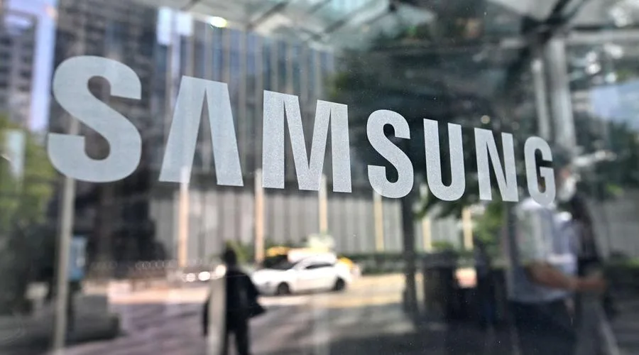 Samsung, smartphone market, slumping profits, consumer devices