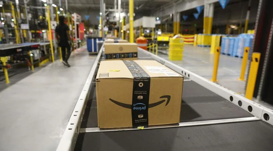 Amazon, revenue growth, AI shopping assistant, e-commerce